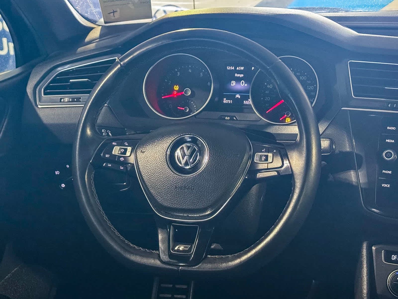 Thumbnail: 2021 Volkswagen Tiguan - 16