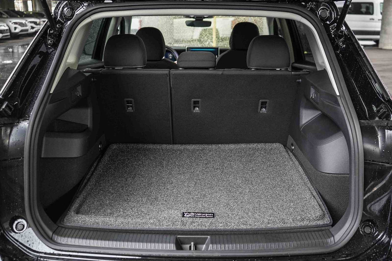 Thumbnail: 2026 Volkswagen Tiguan - 11