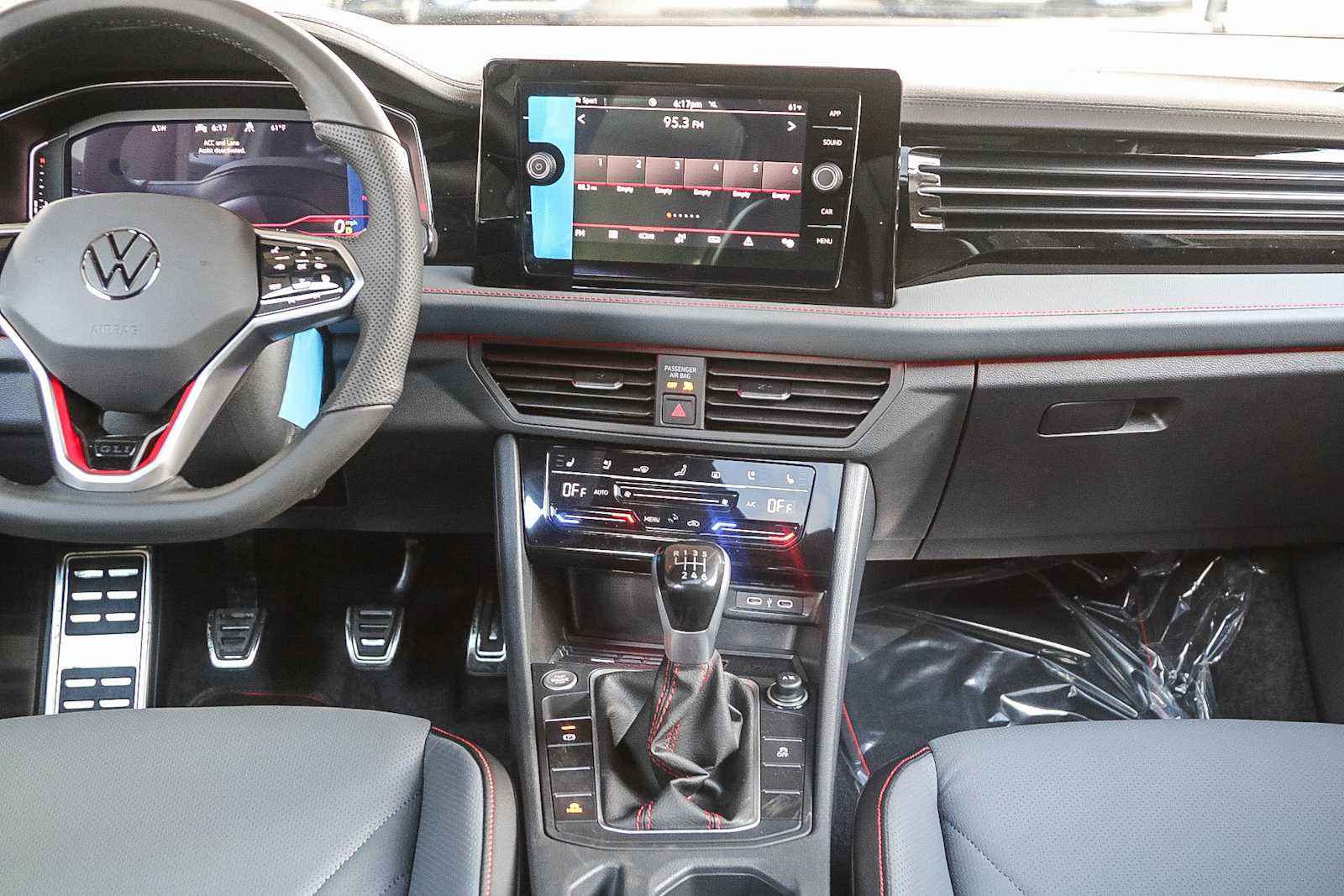 Thumbnail: 2025 Volkswagen Jetta - 13