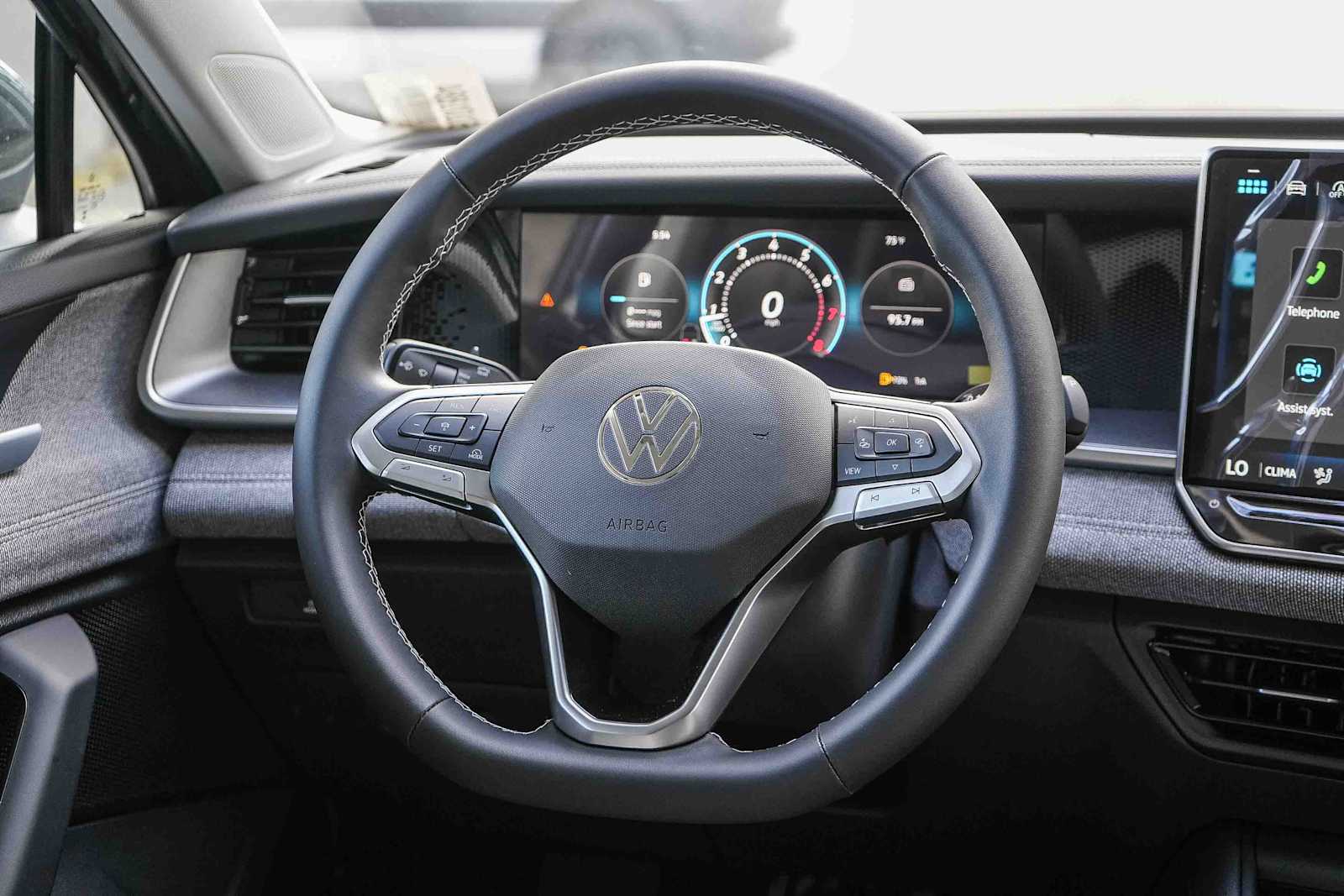 Thumbnail: 2026 Volkswagen Tiguan - 17