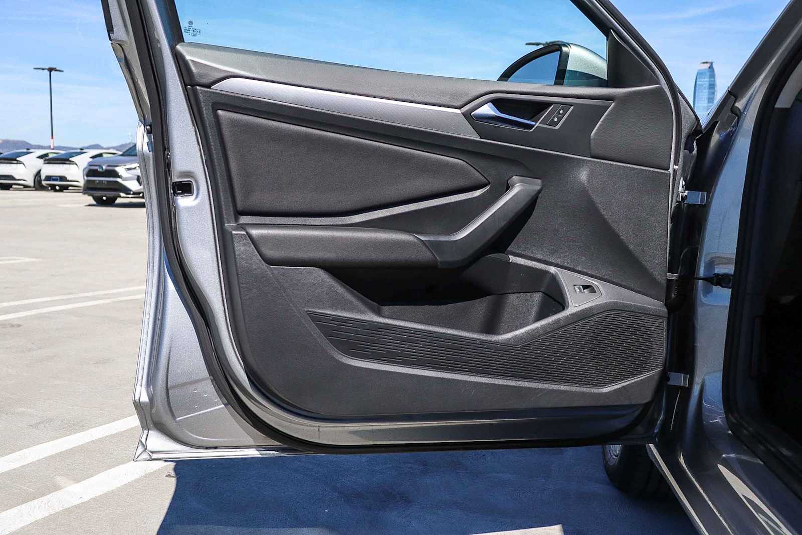 Thumbnail: 2019 Volkswagen Jetta - 22