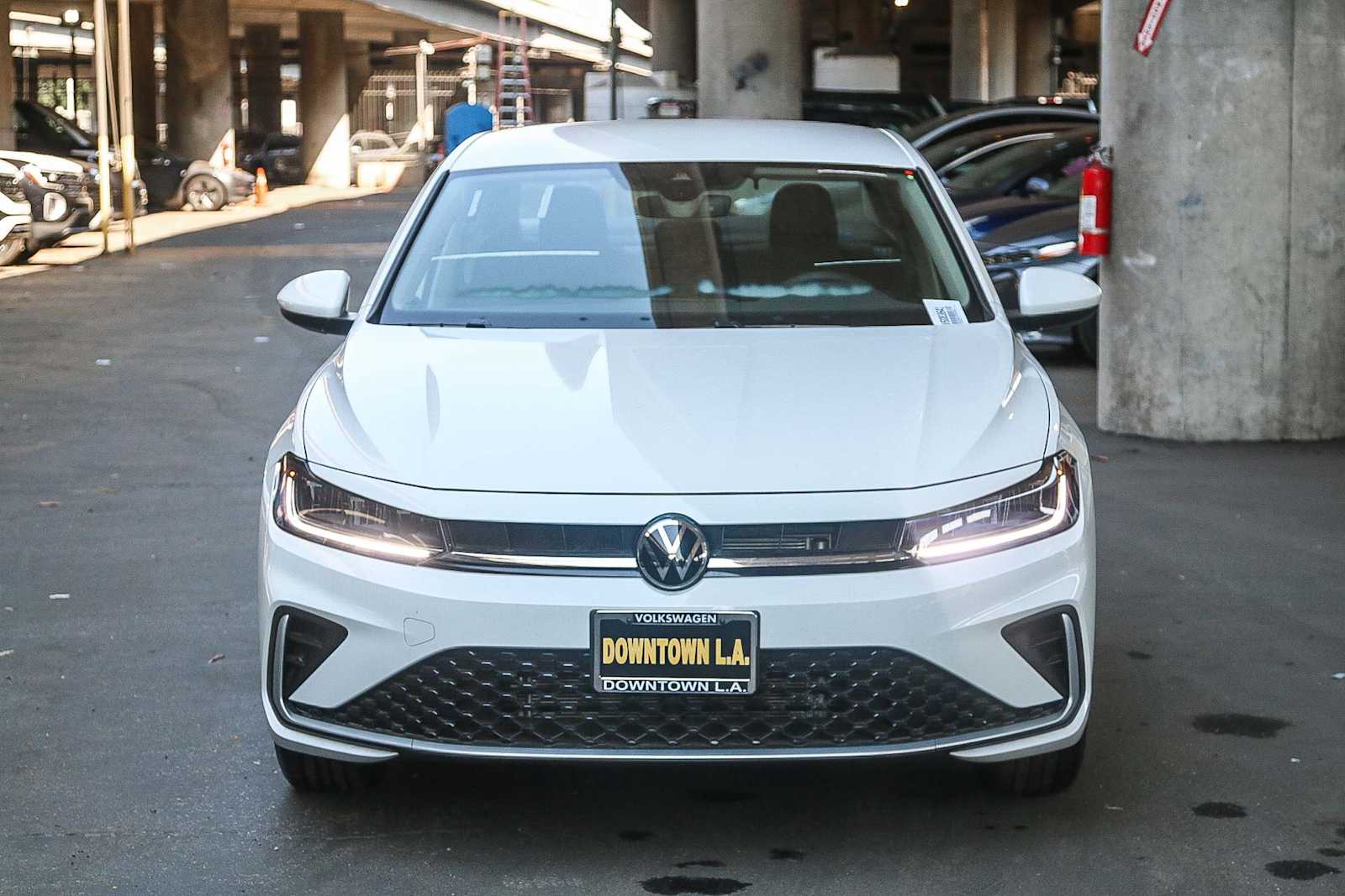 Thumbnail: 2025 Volkswagen Jetta - 2