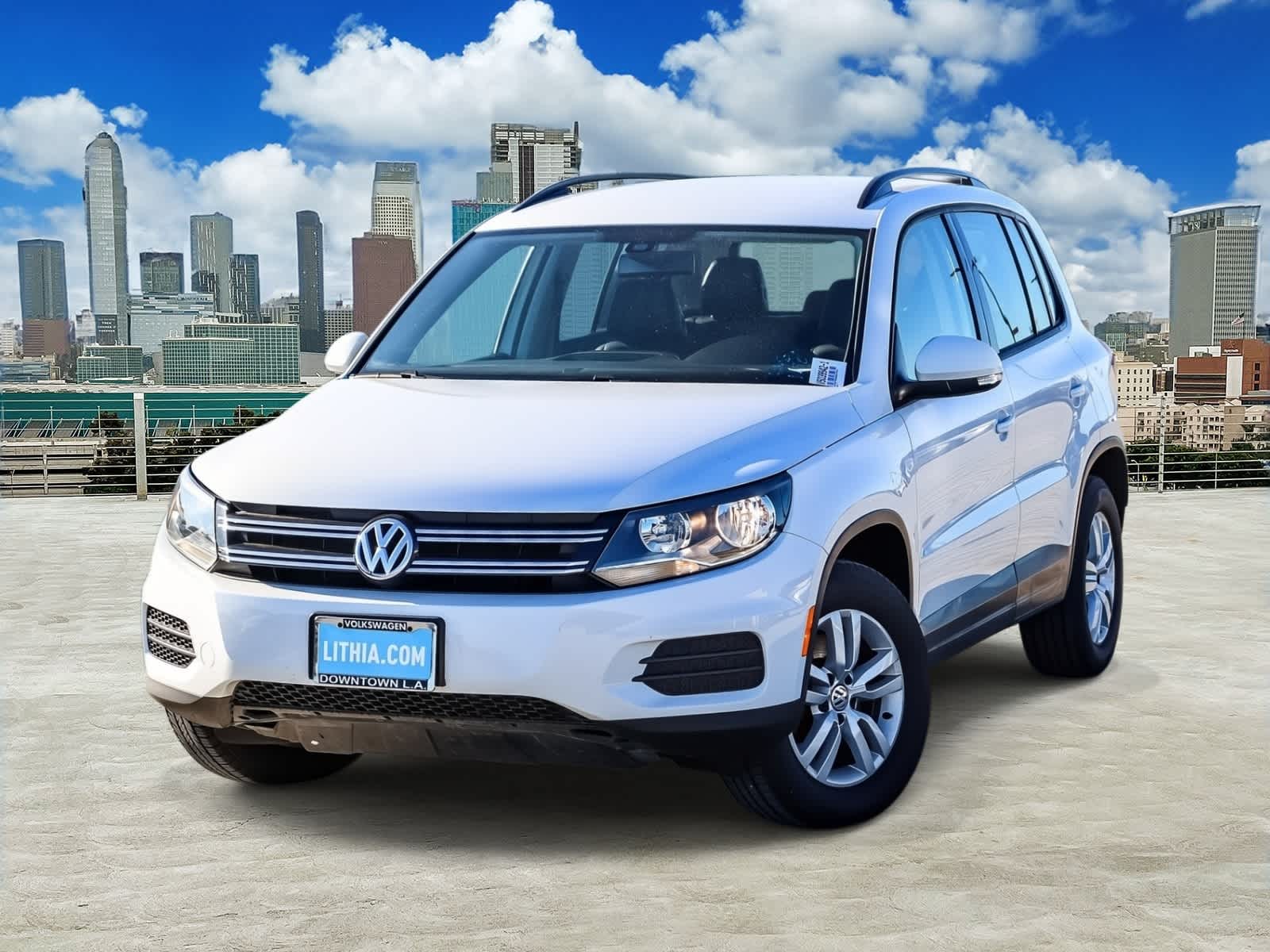 2016 Volkswagen Tiguan S -
                  Los Angeles, CA