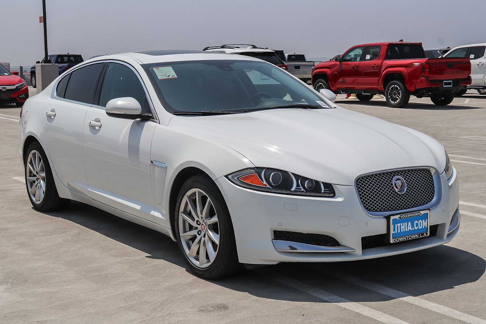 Thumbnail: 2015 Jaguar XF - 3