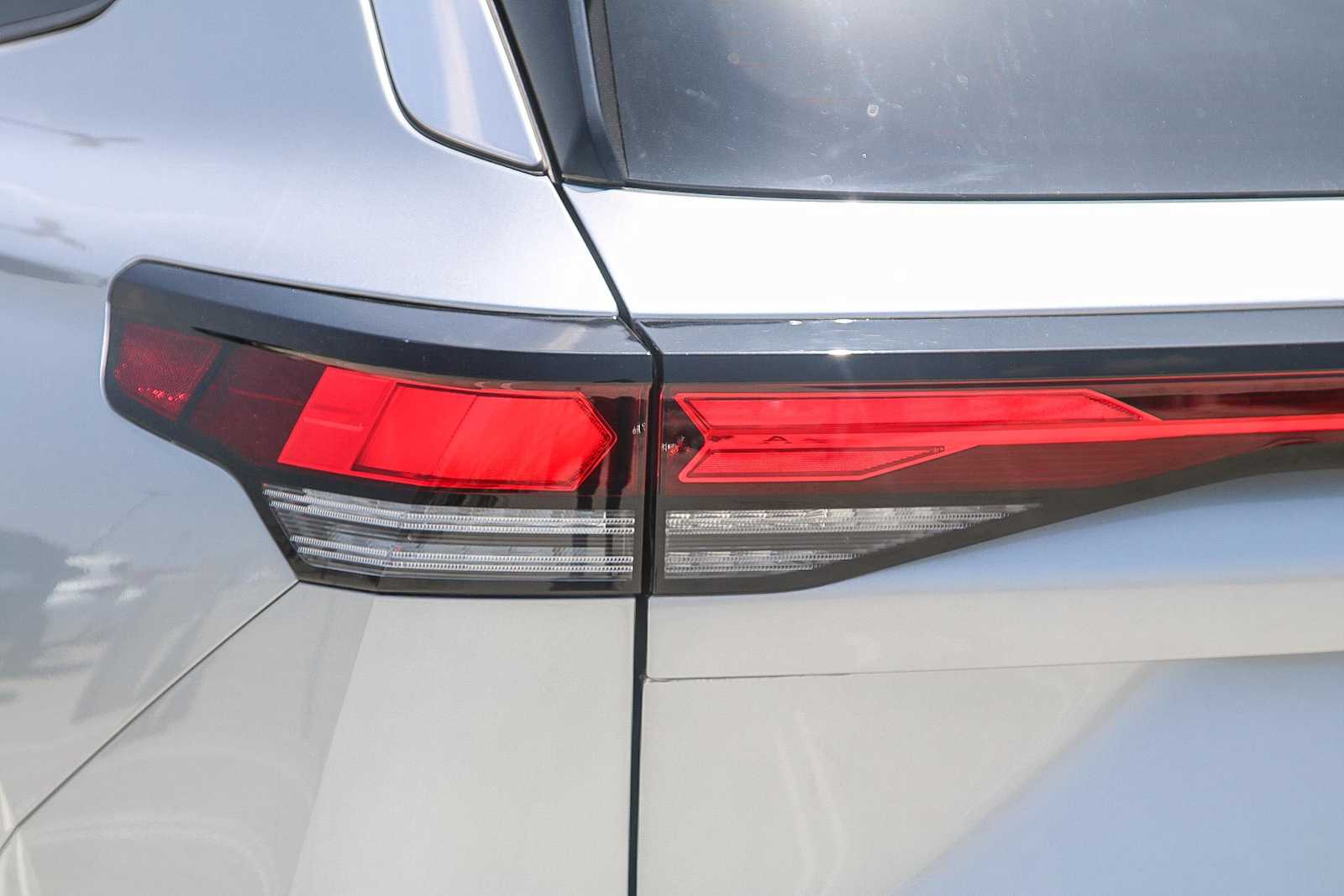 Thumbnail: 2025 Volkswagen Tiguan - 9