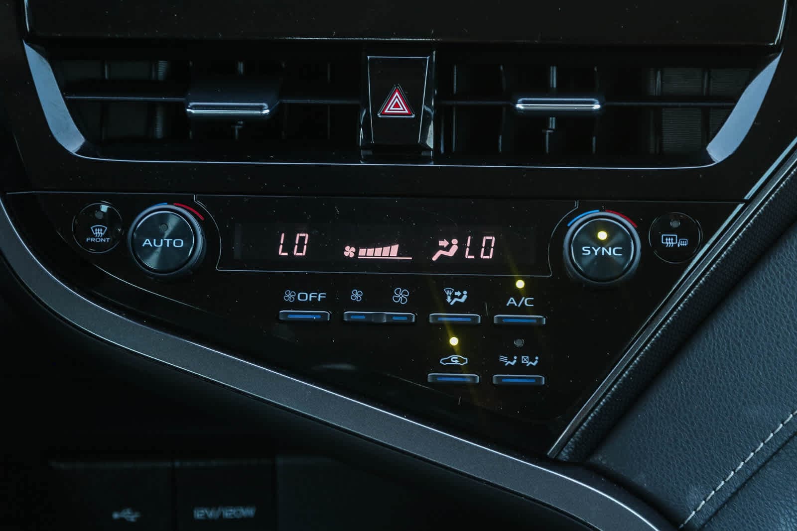 Thumbnail: 2023 Toyota Camry - 12