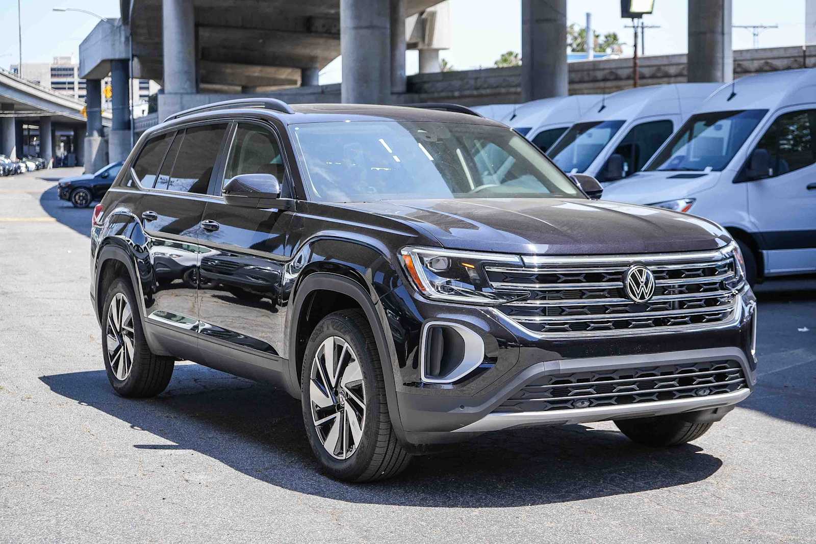 Thumbnail: 2026 Volkswagen Atlas - 3