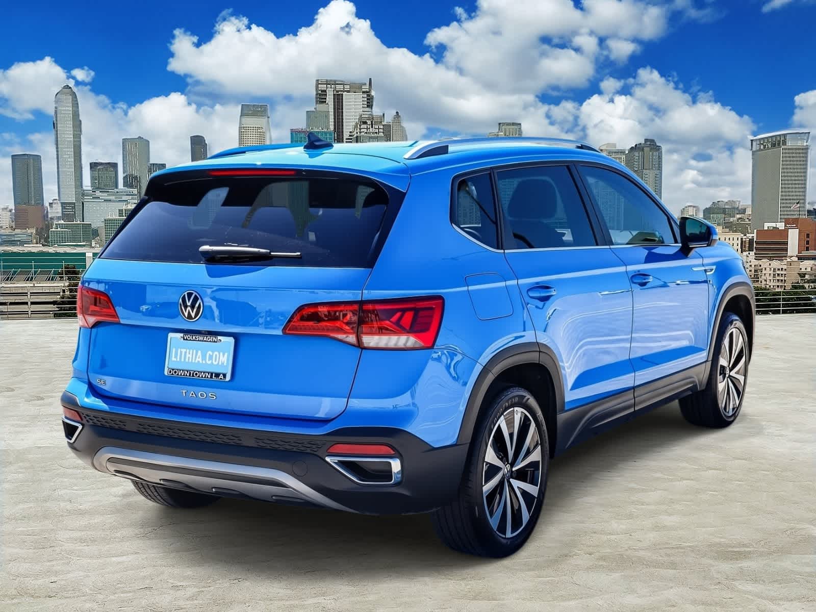 Thumbnail: 2023 Volkswagen Taos - 6