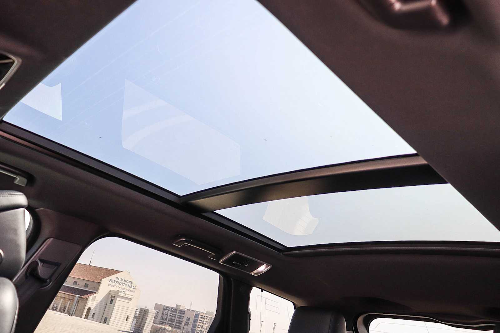 Thumbnail: 2018 Land Rover Range Rover Sport - 28