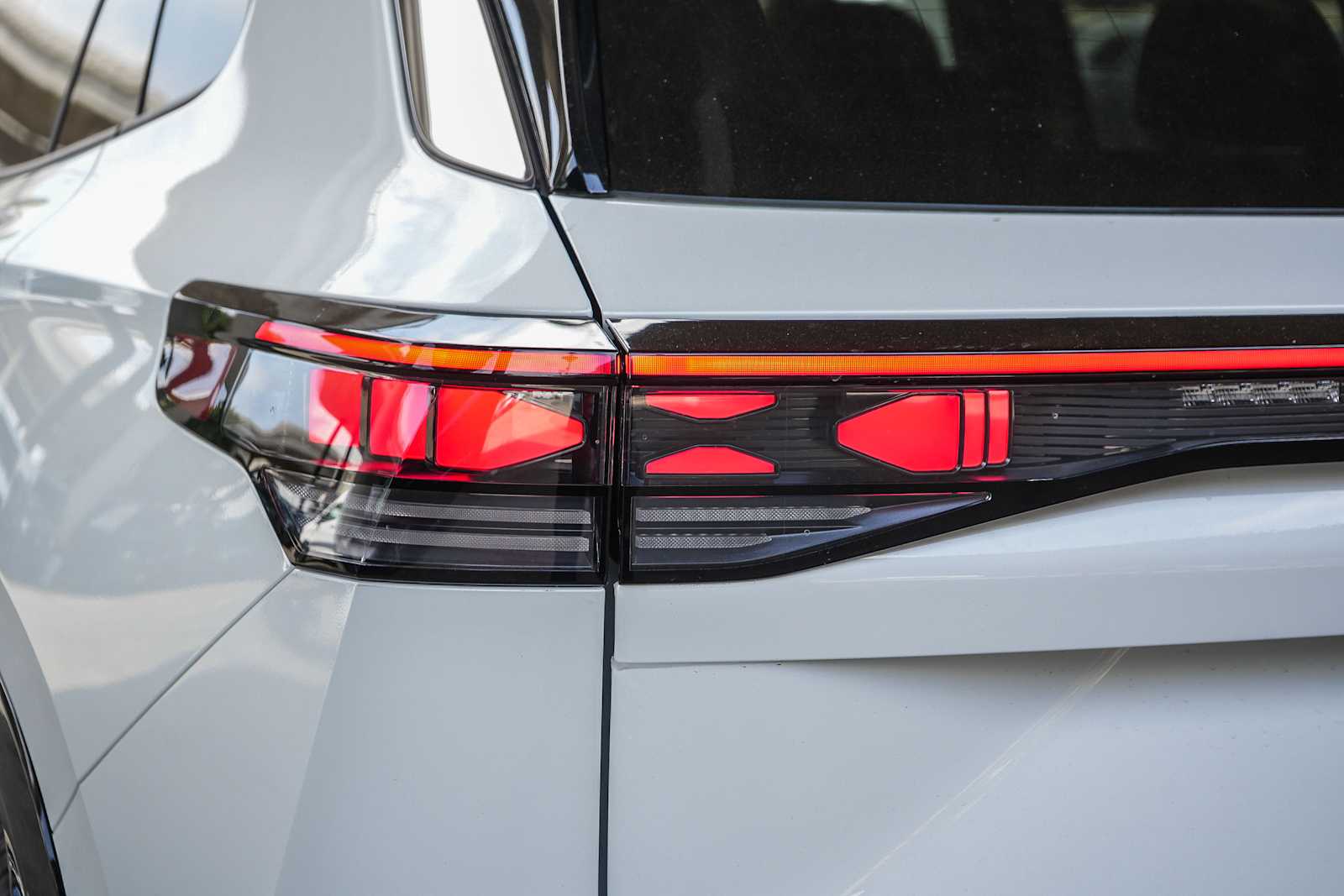 Thumbnail: 2026 Volkswagen Tiguan - 7