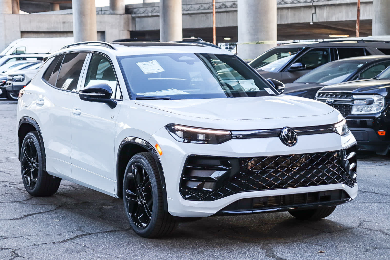 Thumbnail: 2026 Volkswagen Tiguan - 3