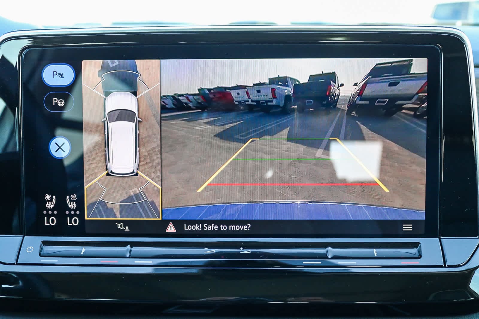 Thumbnail: 2025 Volkswagen Atlas - 23