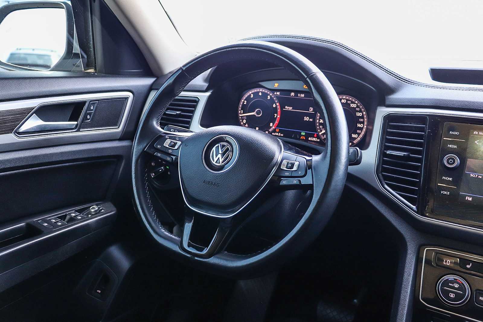 Thumbnail: 2019 Volkswagen Atlas - 16