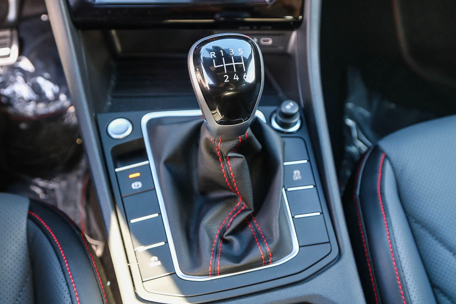 Thumbnail: 2025 Volkswagen Jetta - 22