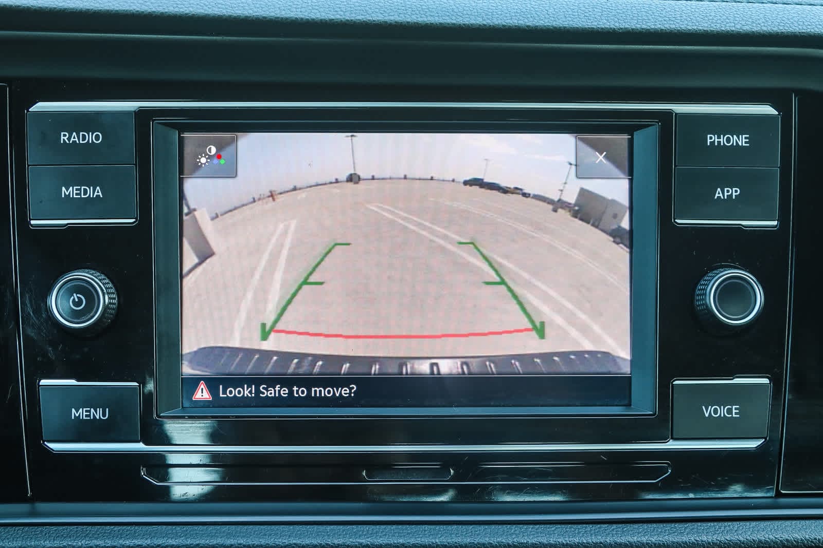 Thumbnail: 2023 Volkswagen Jetta - 26