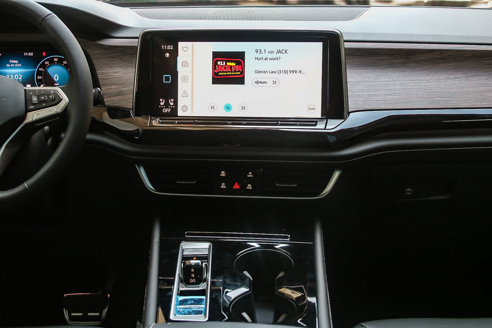 Thumbnail: 2025 Volkswagen Atlas - 14