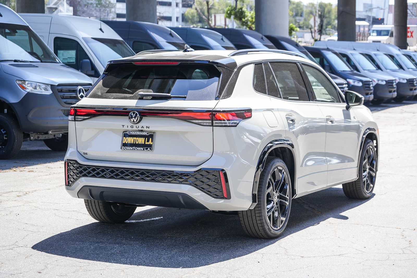 Thumbnail: 2026 Volkswagen Tiguan - 4