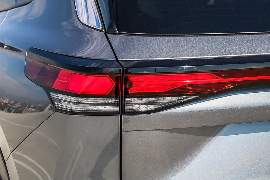 Thumbnail: 2025 Volkswagen Tiguan - 9