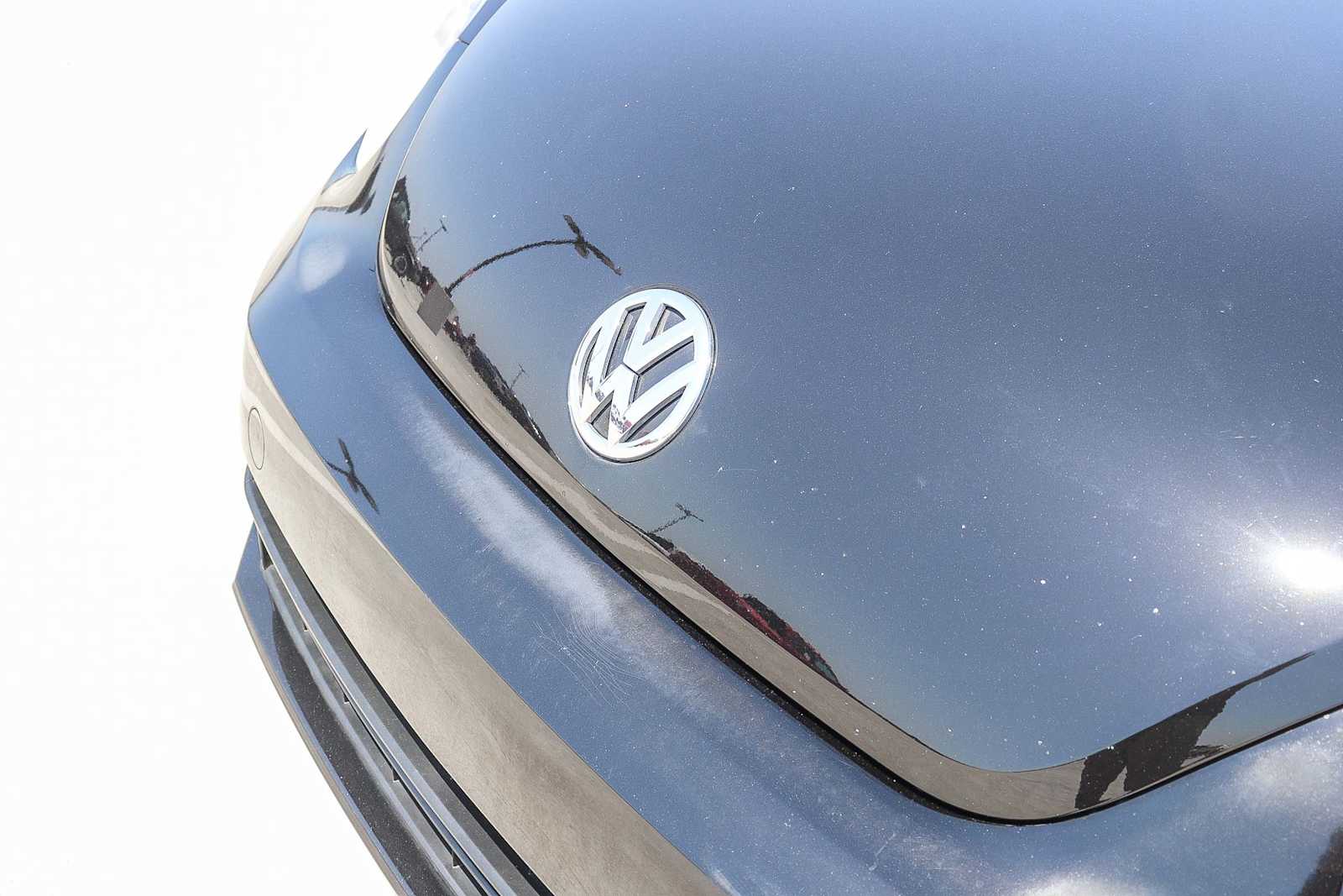 Thumbnail: 2016 Volkswagen Beetle - 9