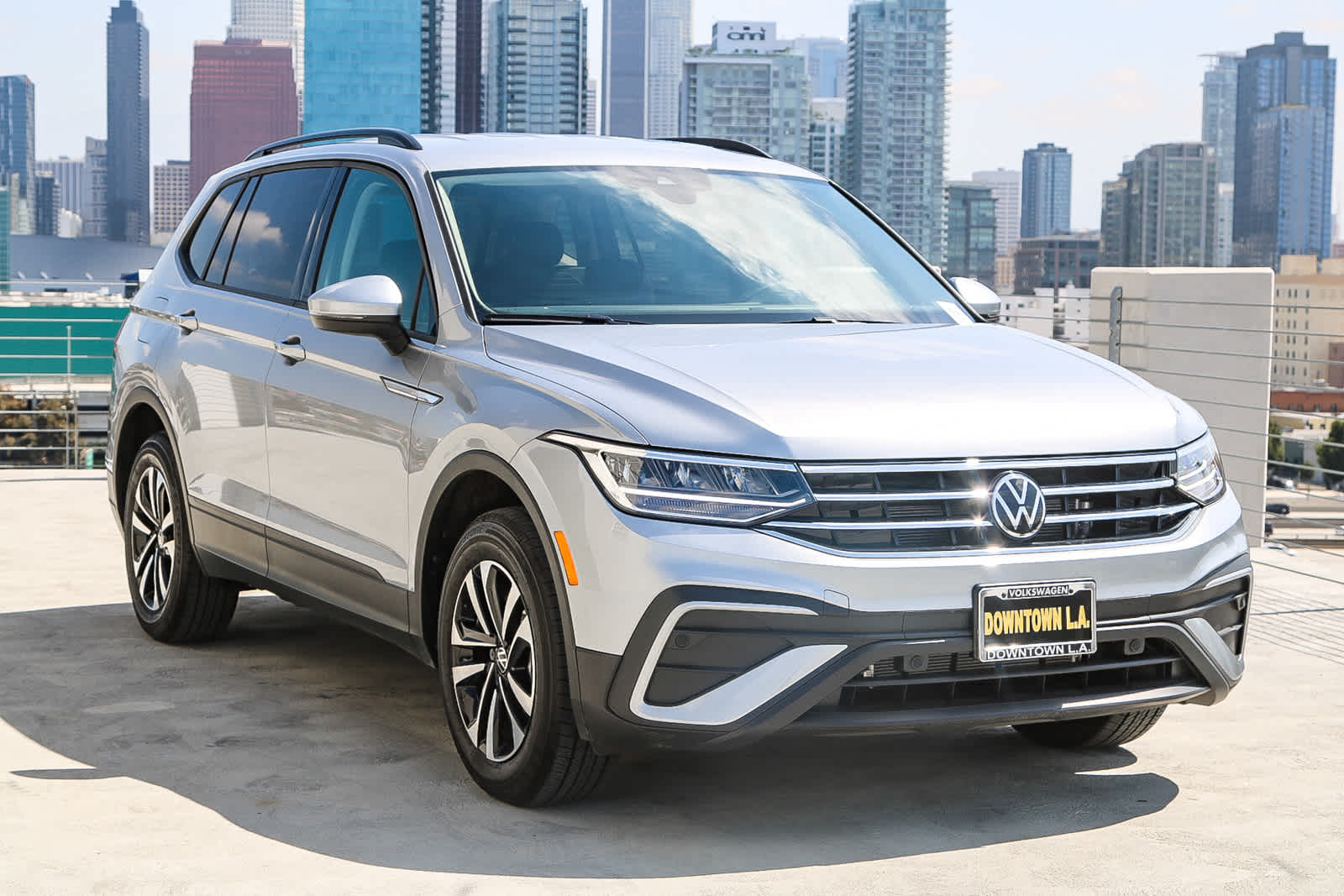 2024 Volkswagen Tiguan S 3