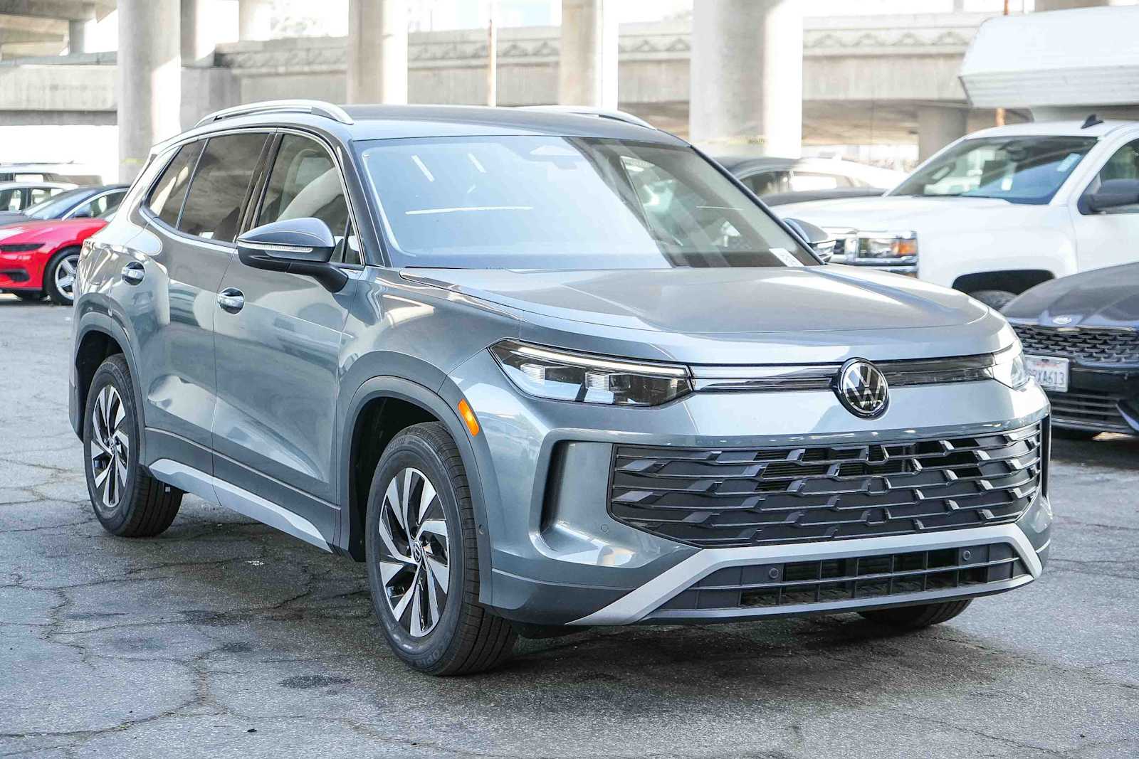 Thumbnail: 2026 Volkswagen Tiguan - 3