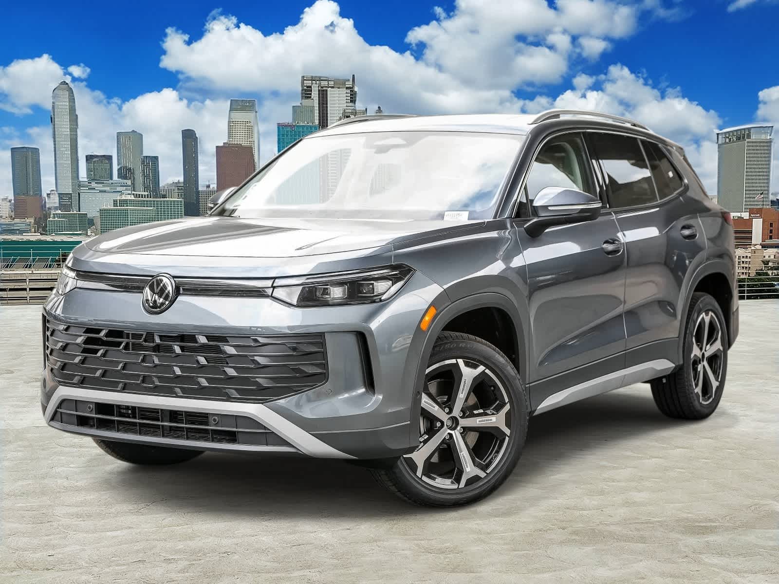 Thumbnail: 2026 Volkswagen Tiguan - 1