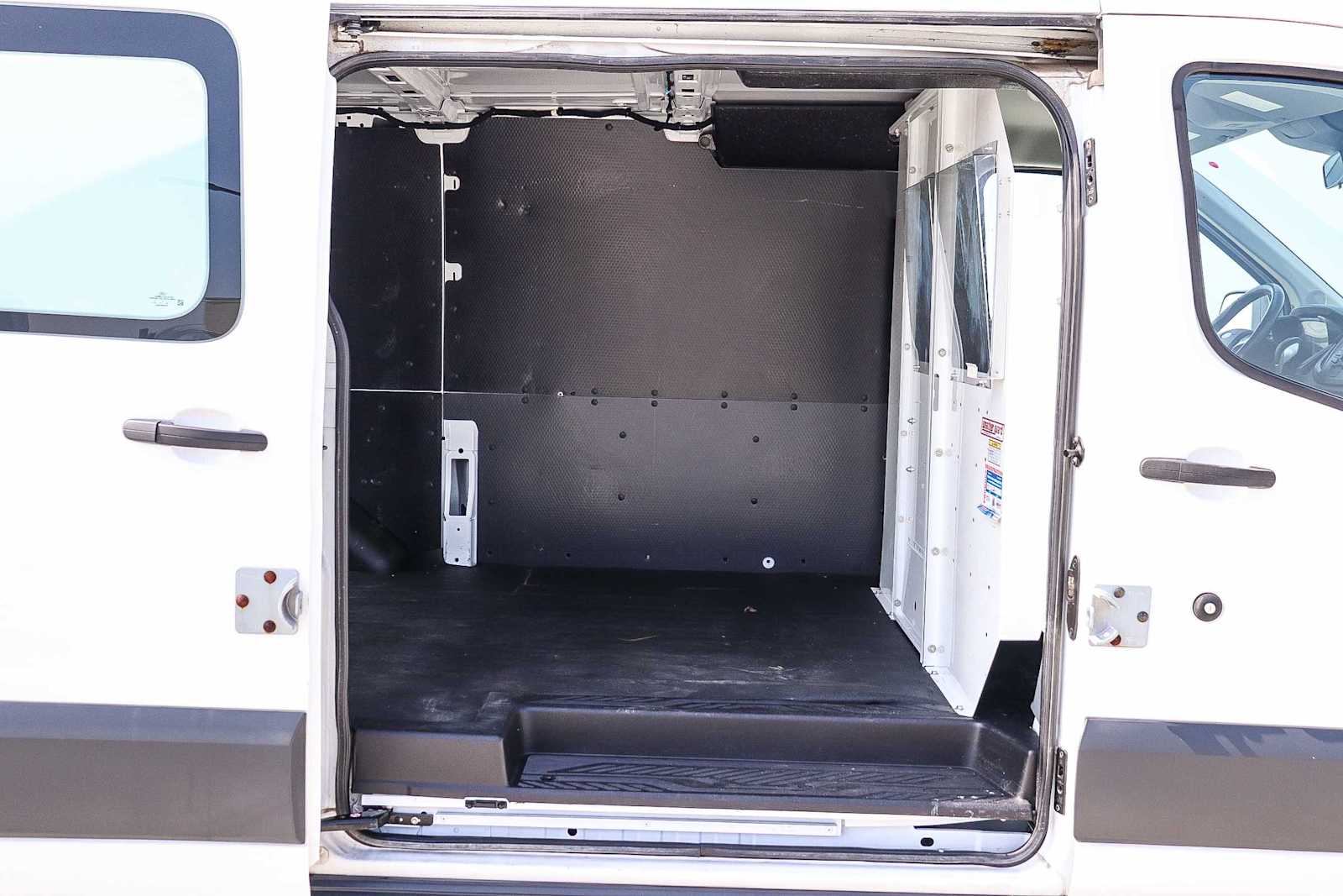 Thumbnail: 2015 Ford Transit Series - 20