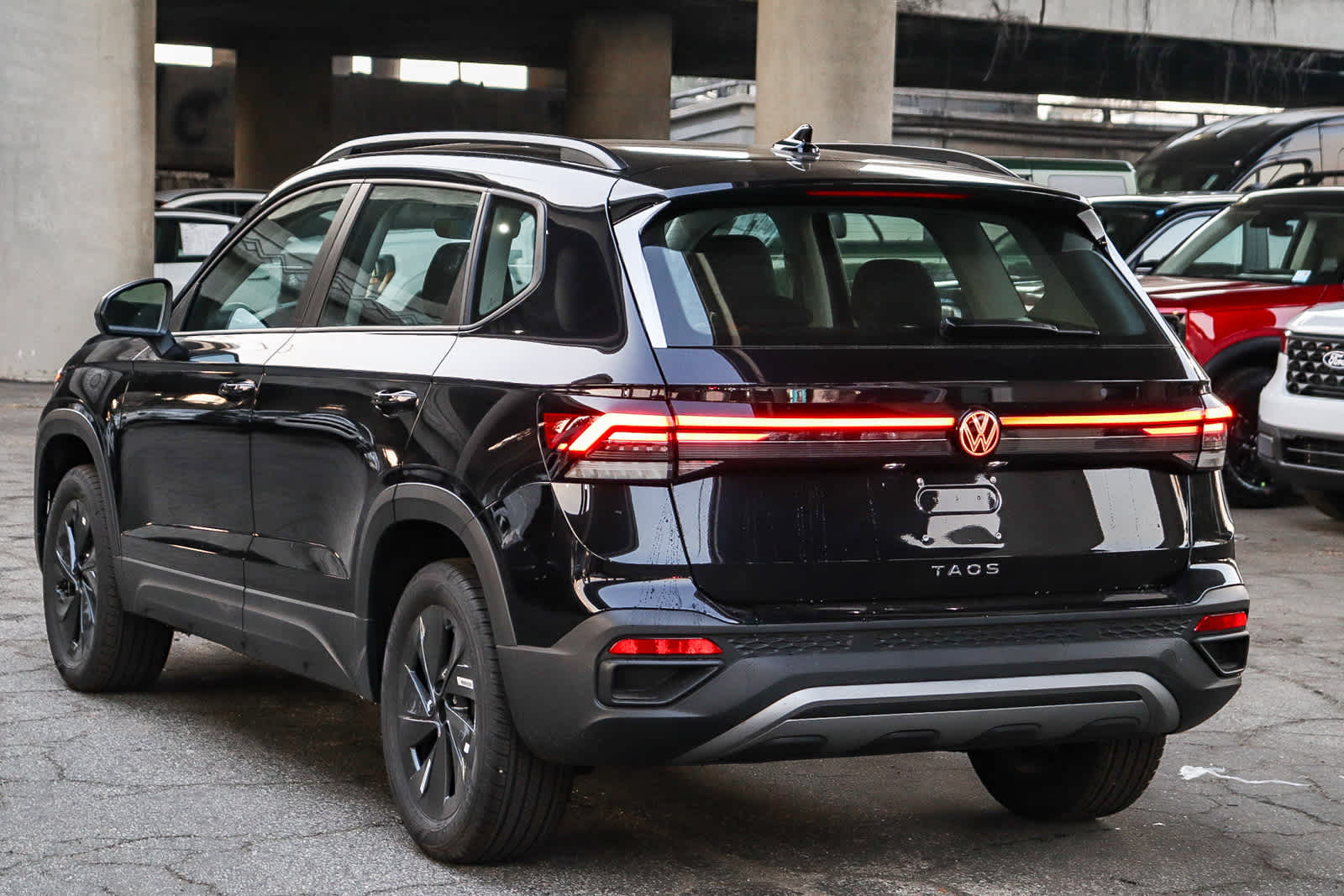 Thumbnail: 2026 Volkswagen Taos - 6