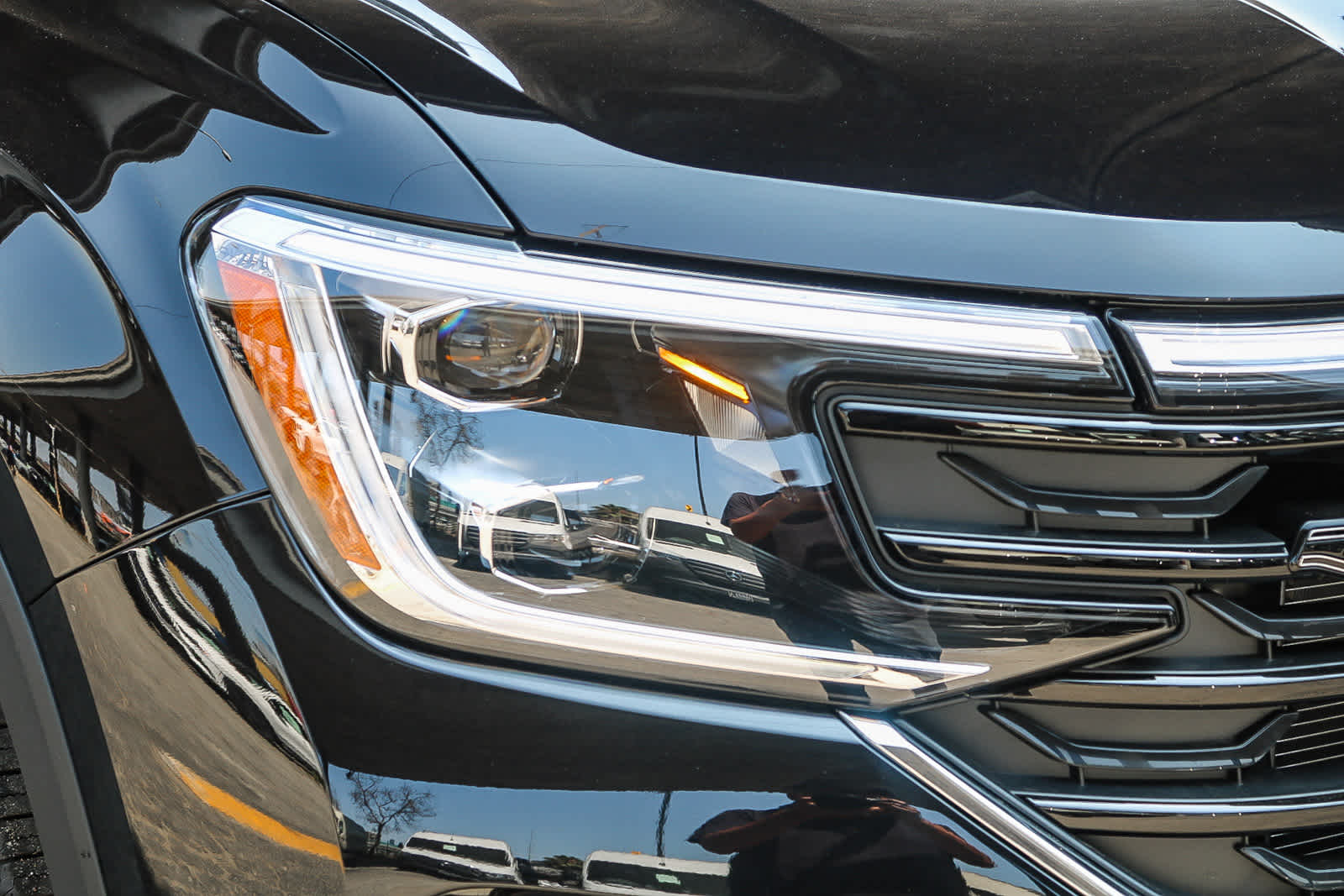 Thumbnail: 2025 Volkswagen Atlas - 4