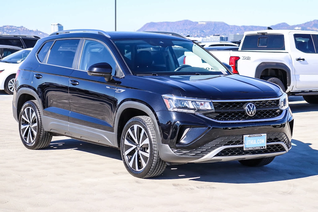 Used 2023 Volkswagen Taos SE SUV