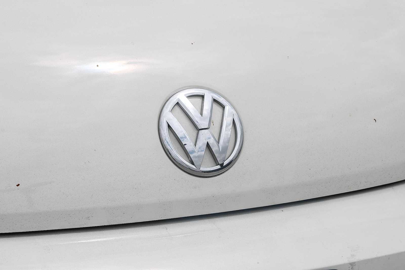 Thumbnail: 2014 Volkswagen Beetle - 5