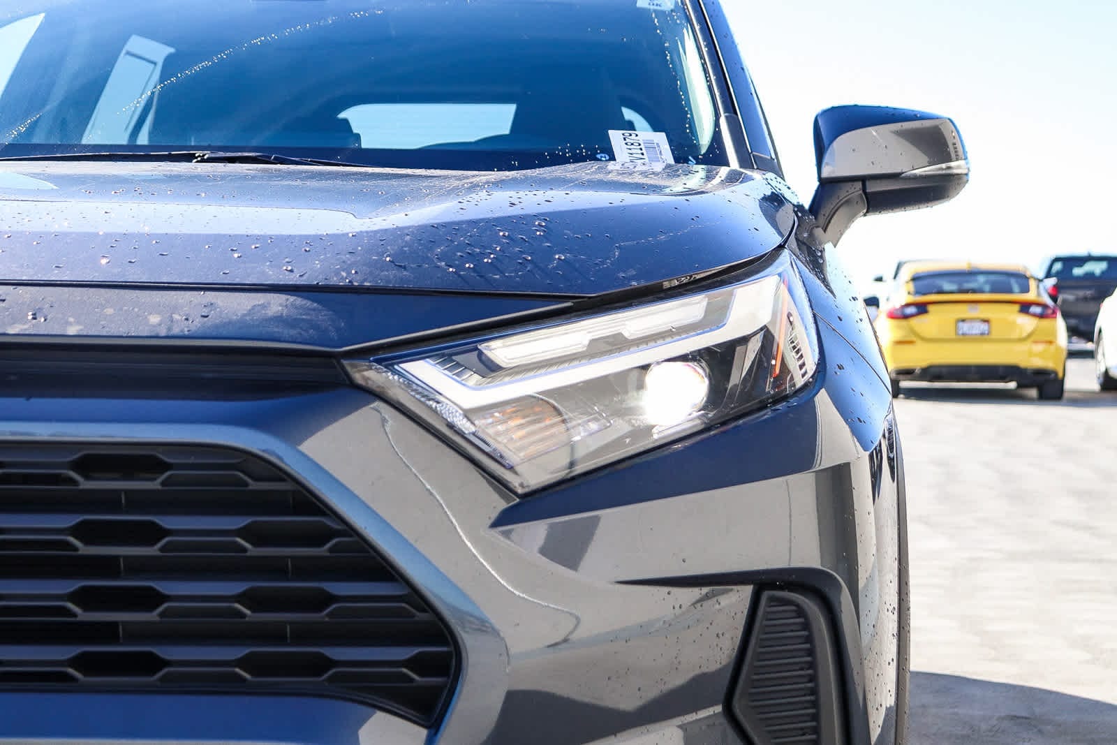 Thumbnail: 2022 Toyota RAV4 - 7