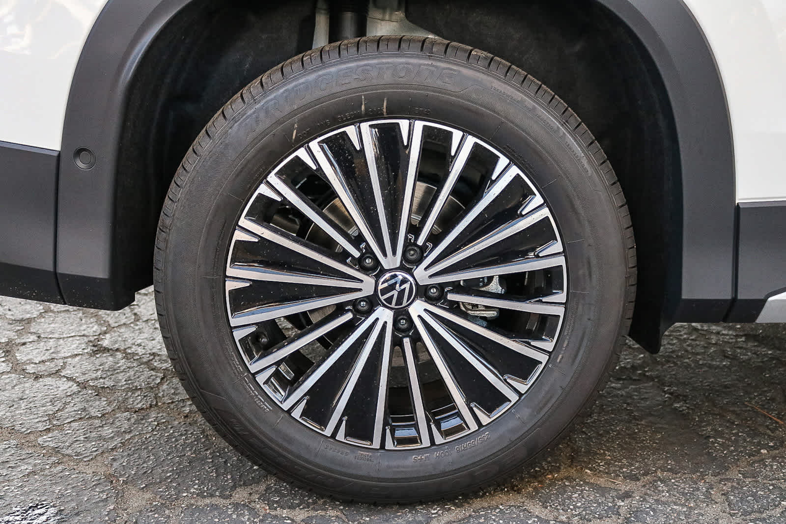 Thumbnail: 2025 Volkswagen Tiguan - 10