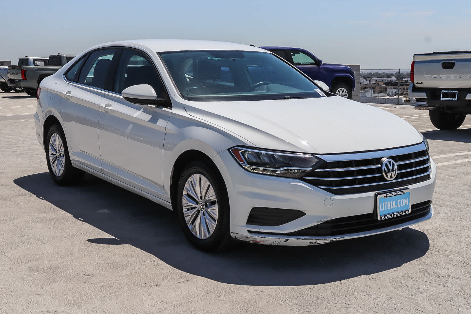 Thumbnail: 2019 Volkswagen Jetta - 3