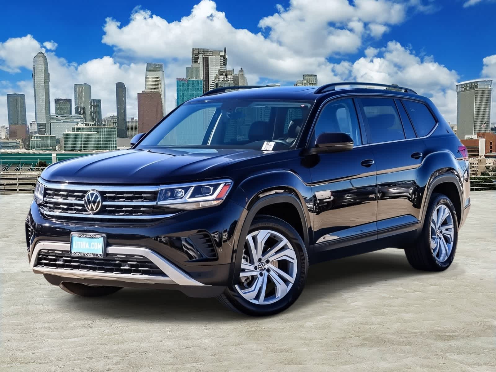 2022 Volkswagen Atlas SE w/Tech's photo