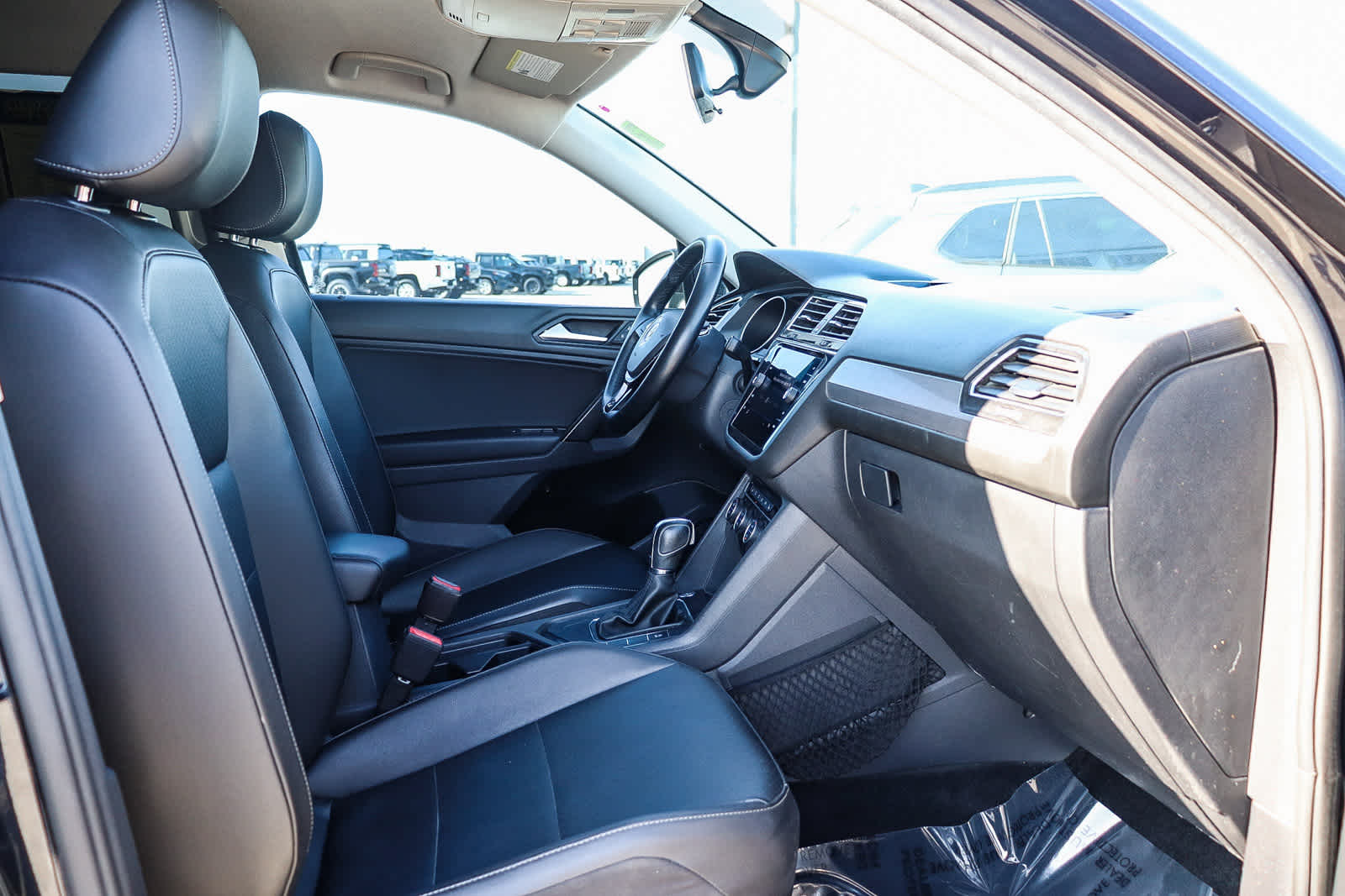 Thumbnail: 2019 Volkswagen Tiguan - 17