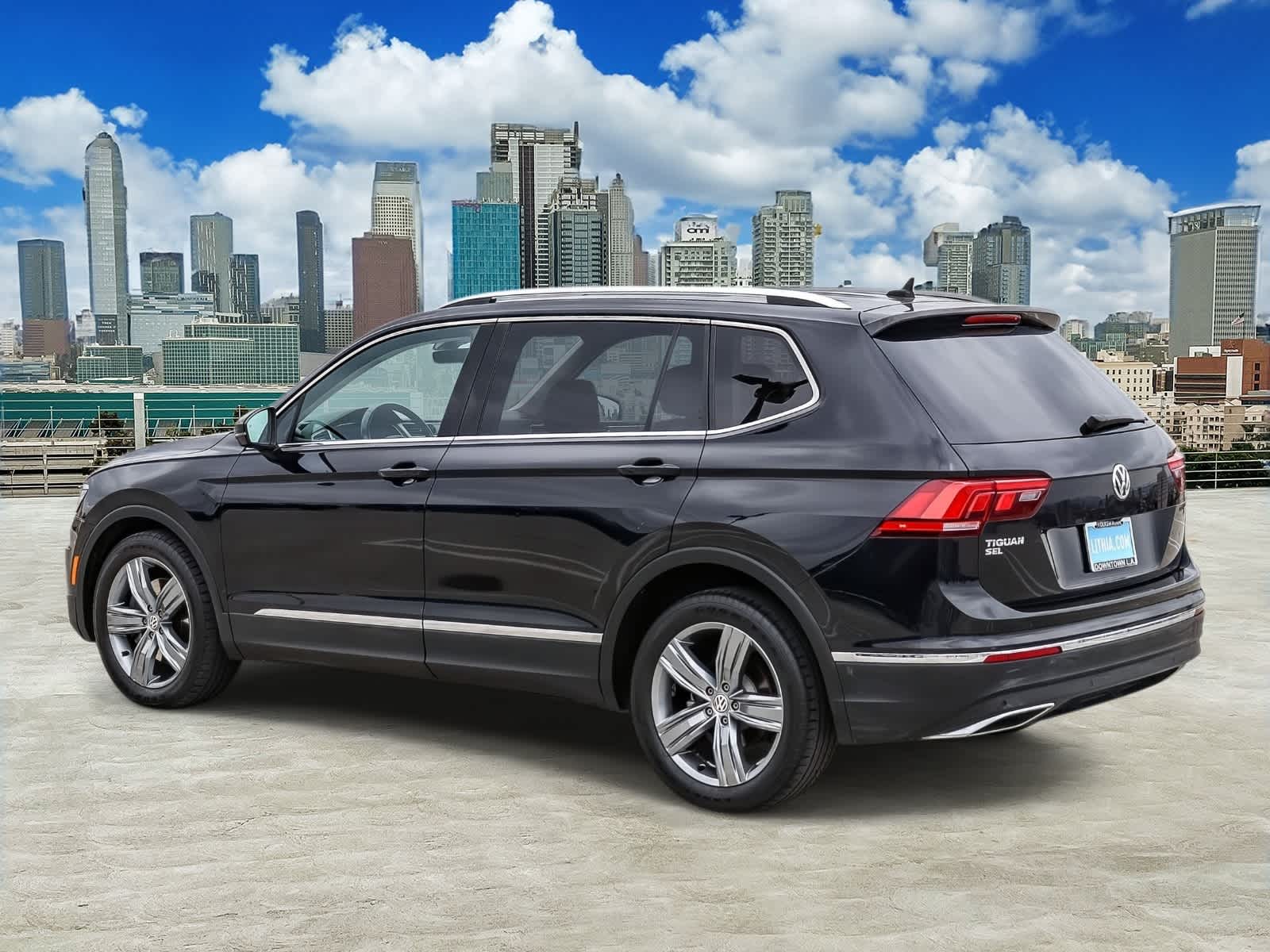 Thumbnail: 2018 Volkswagen Tiguan - 6