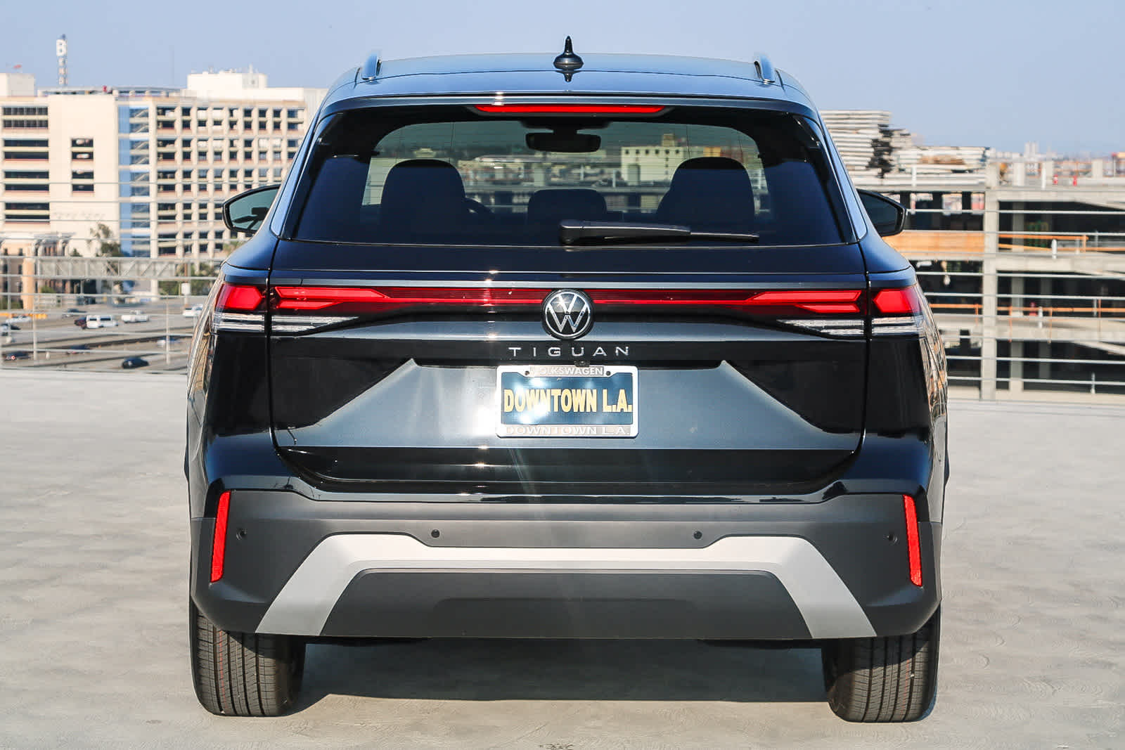 Thumbnail: 2025 Volkswagen Tiguan - 7