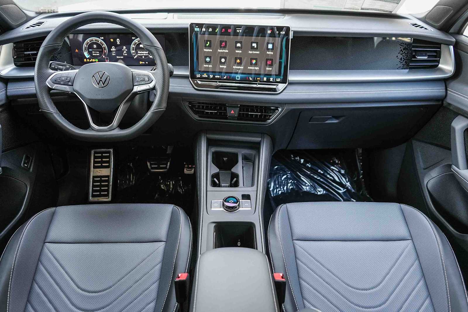 Thumbnail: 2026 Volkswagen Tiguan - 14