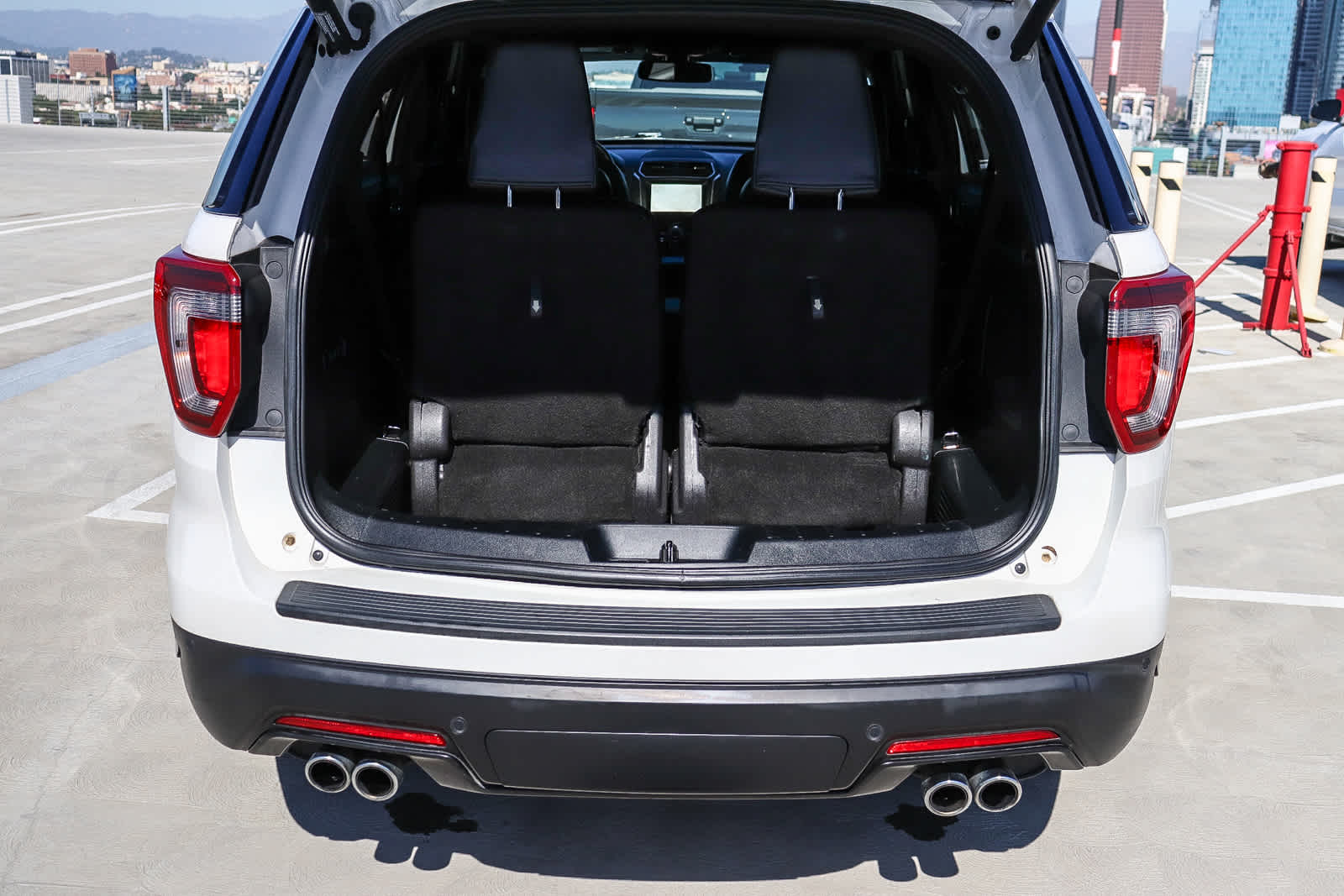 Thumbnail: 2019 Ford Explorer - 30