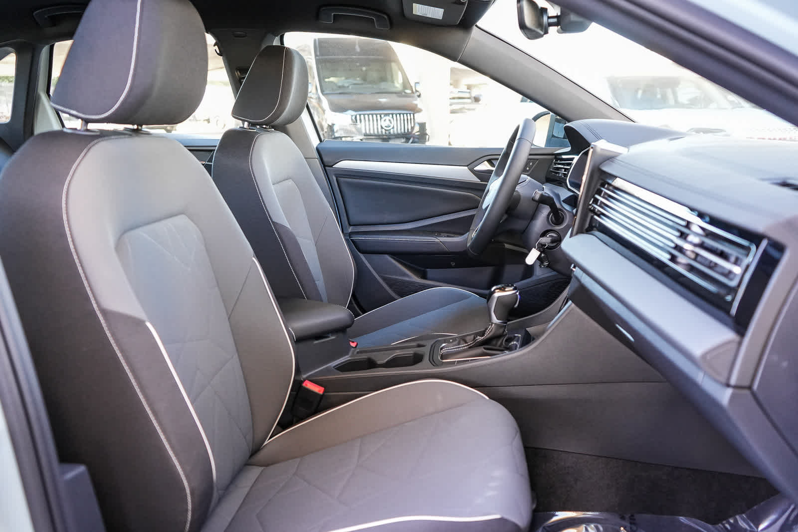 Thumbnail: 2026 Volkswagen Jetta - 18