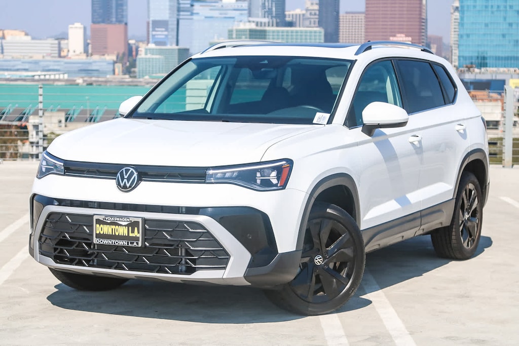 Used 2025 Volkswagen Taos SE SUV