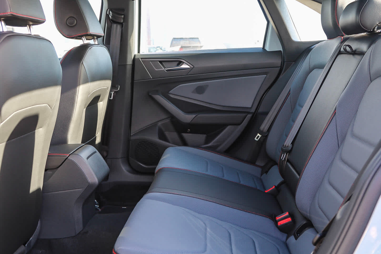 Thumbnail: 2025 Volkswagen Jetta - 21