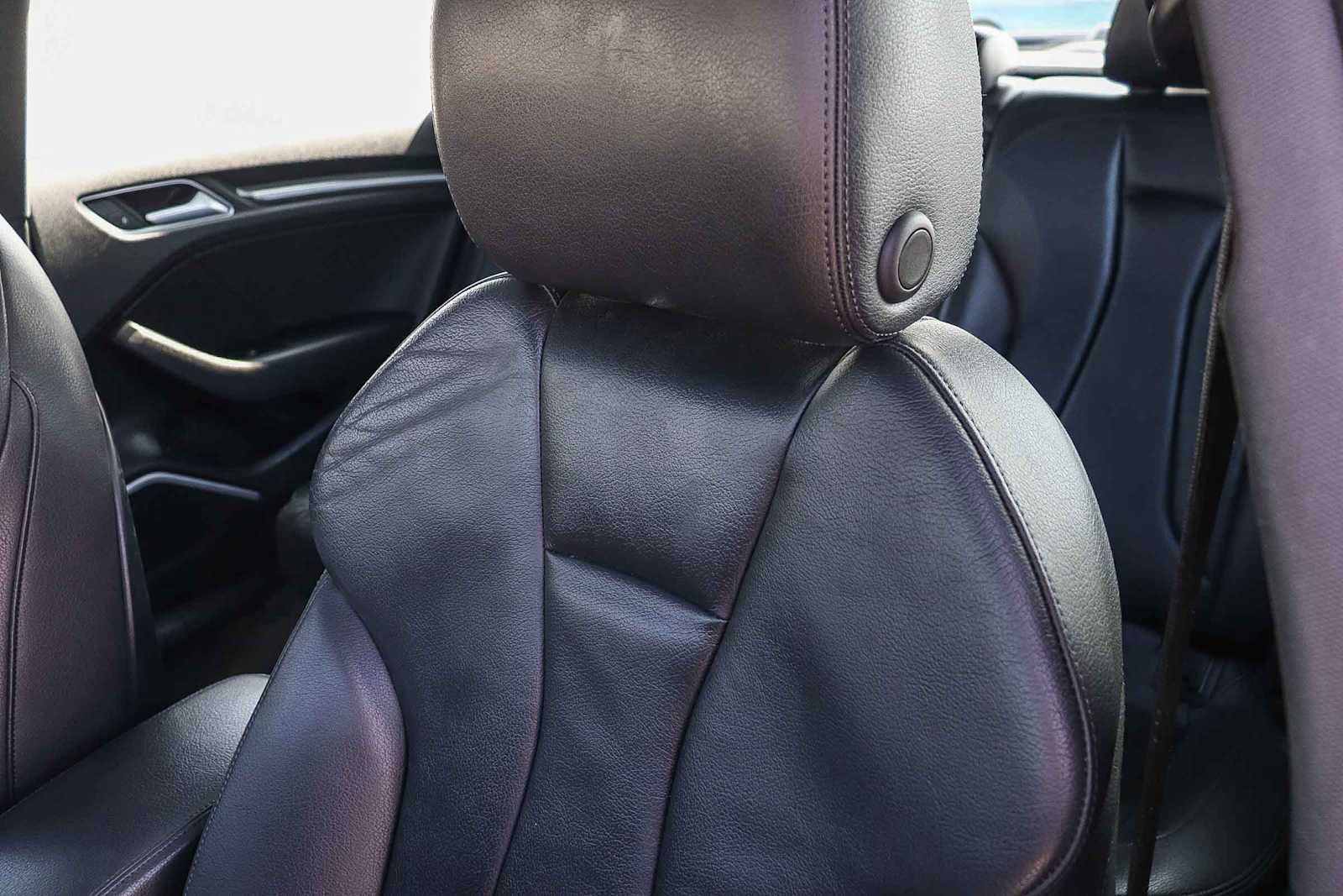 Thumbnail: 2017 Audi A3 e-tron - 27