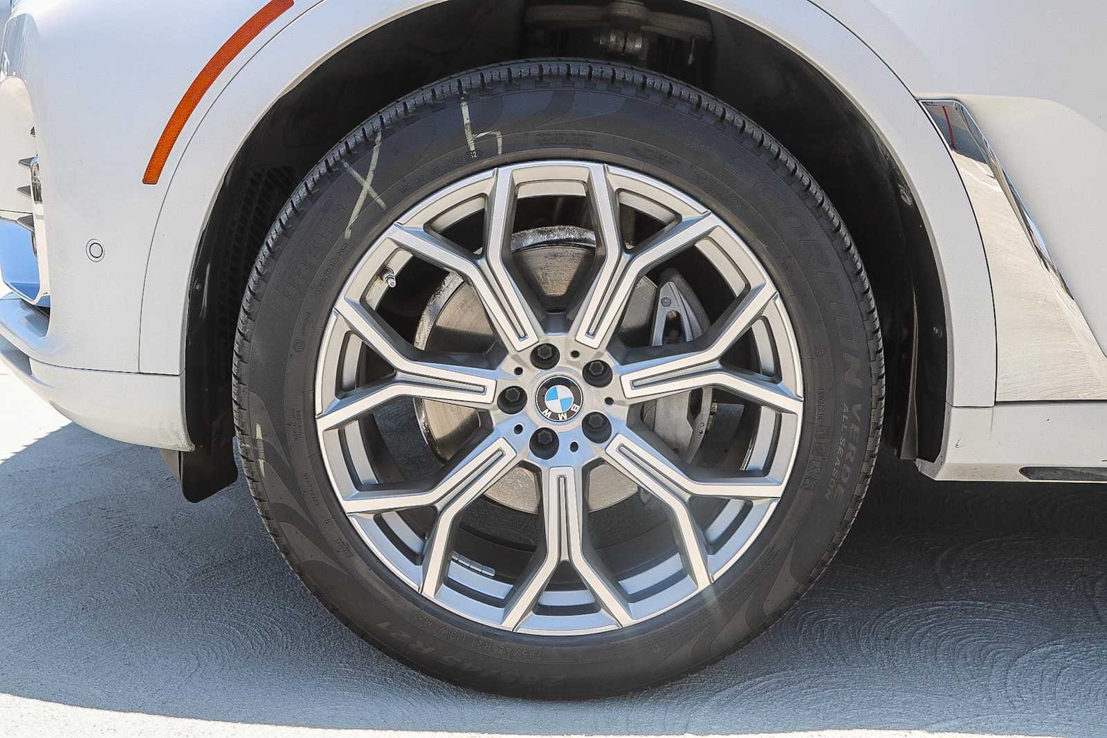 Thumbnail: 2019 BMW X7 - 11