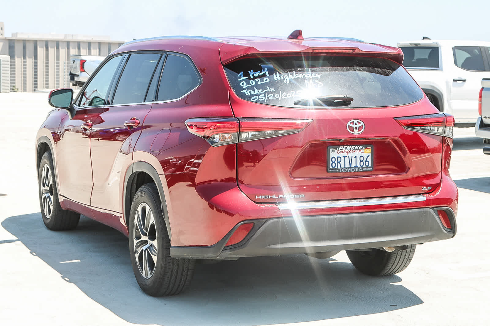 2020 Toyota Highlander XLE 8