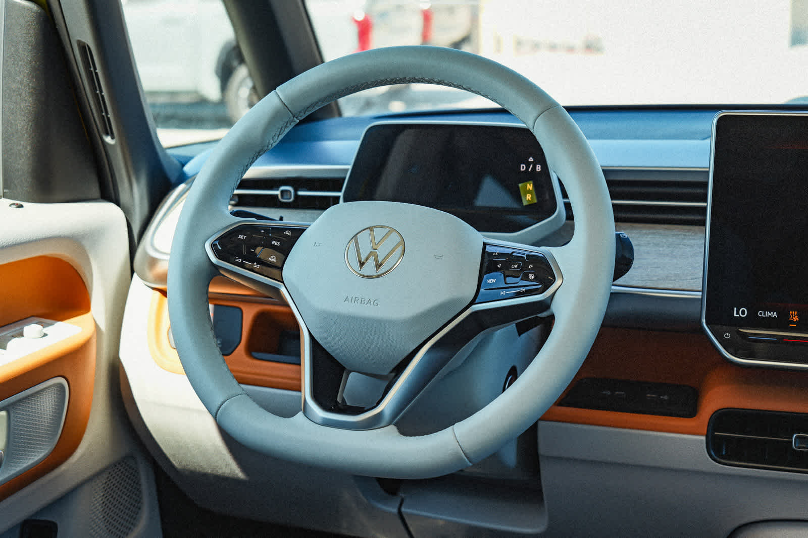 Thumbnail: 2025 Volkswagen ID.Buzz - 17