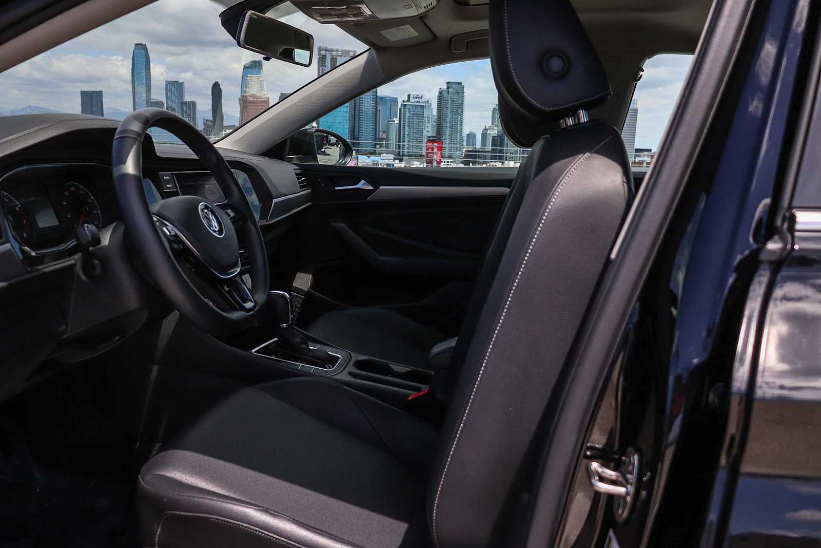 Thumbnail: 2019 Volkswagen Jetta - 17