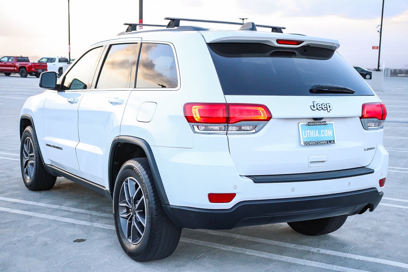 Thumbnail: 2019 Jeep Grand Cherokee - 8