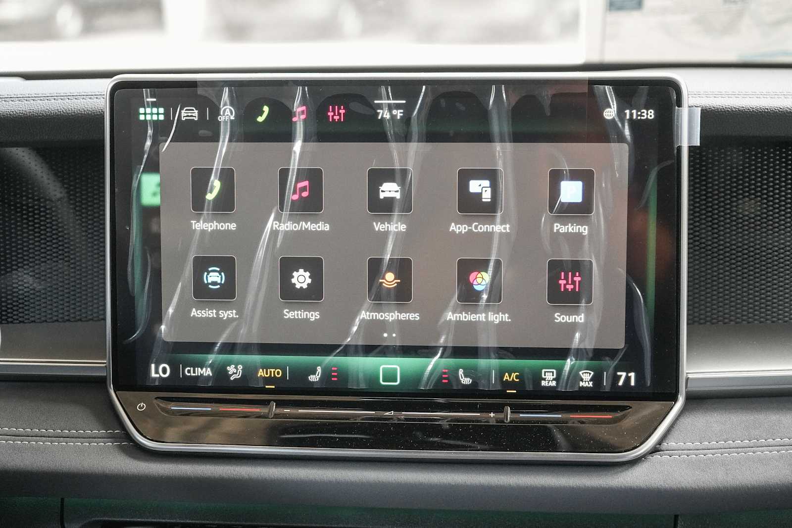 Thumbnail: 2026 Volkswagen Tiguan - 16